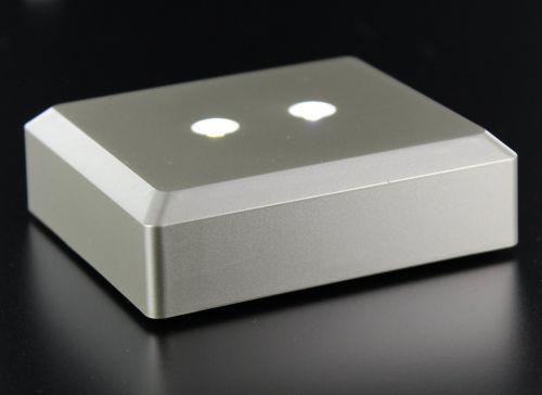 LED LEUCHTSOCKEL   2 weiße LED   Farbe Silber